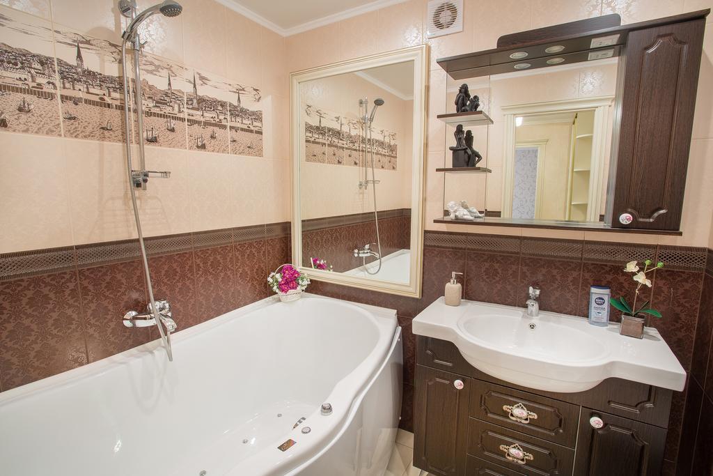 Luxury Apartments With Jacuzzi Sumy Exteriér fotografie